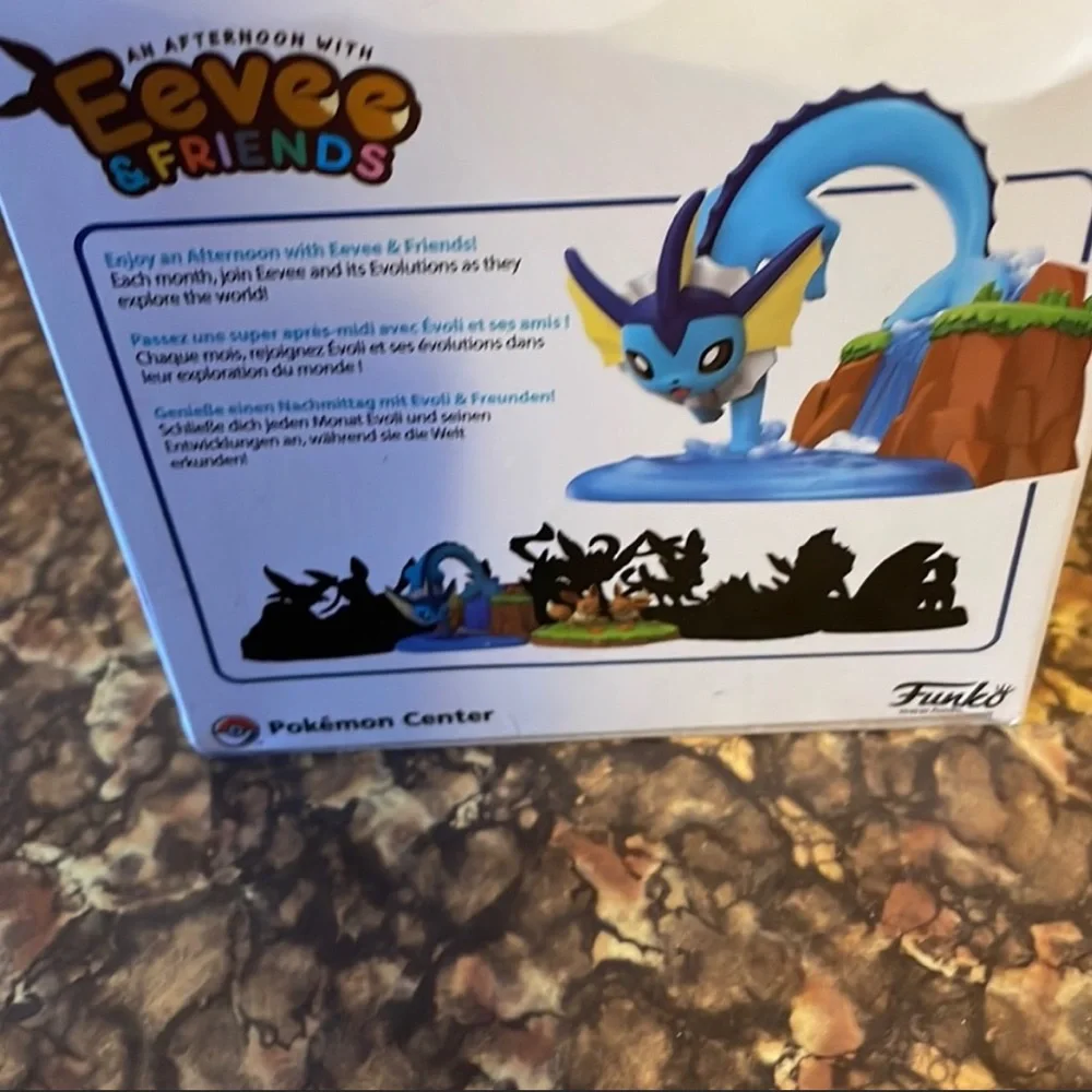 Friends of eevee vaporeon funko pop - Picture 4 of 4